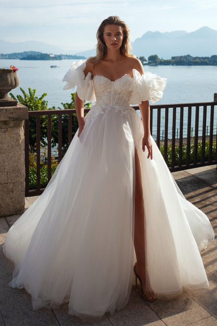 Beverley wedding dress by Lanesta