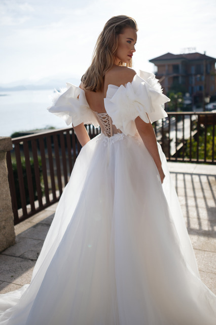 Beverley wedding dress by Lanesta