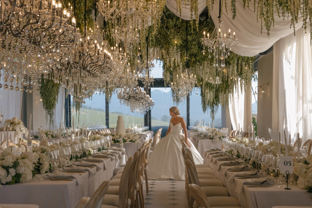 Find the Perfect Dress with a Trusted Bridal Stylist Near Me